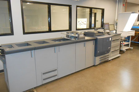 Lab station with computers