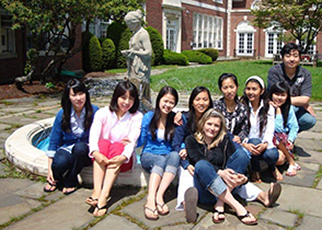 IELP Students on Campus