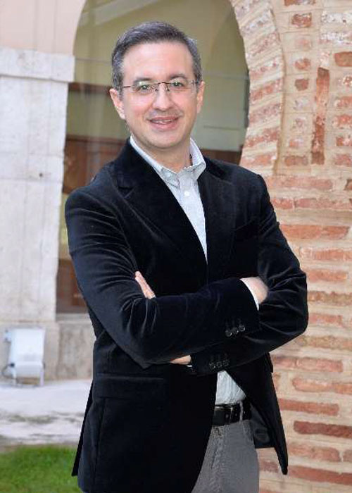 Dr. Raúl Martín-Martín