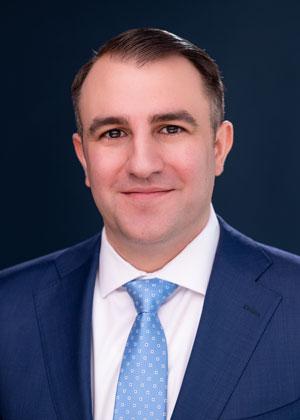 headshot of Thomas Hyde