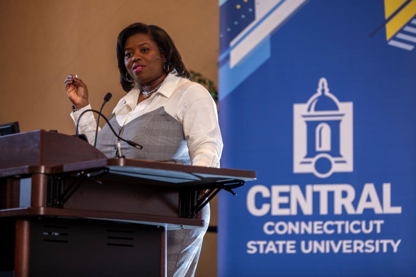 Keynote speaker L. Joy Williams