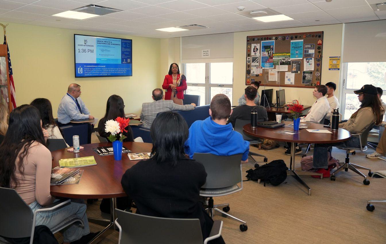 US Rep Jahana Hayes speaks with student veterans in Central's Office of Veterans Affairs