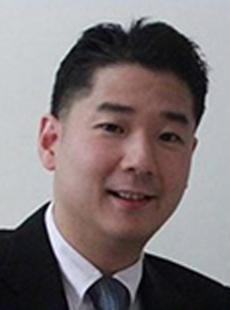 Headshot of Young Moo Sohn.