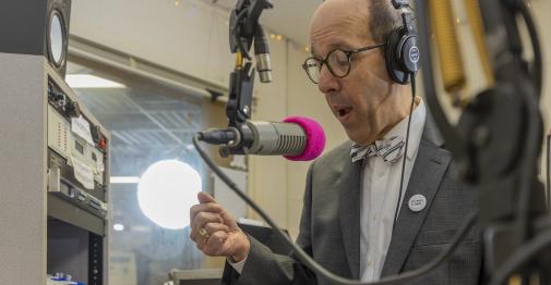 Gil Gigliotti Speaking on WFCS Radio